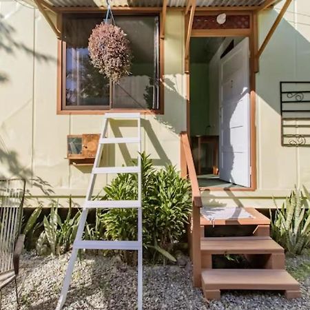 Отель Container House Кауита Экстерьер фото